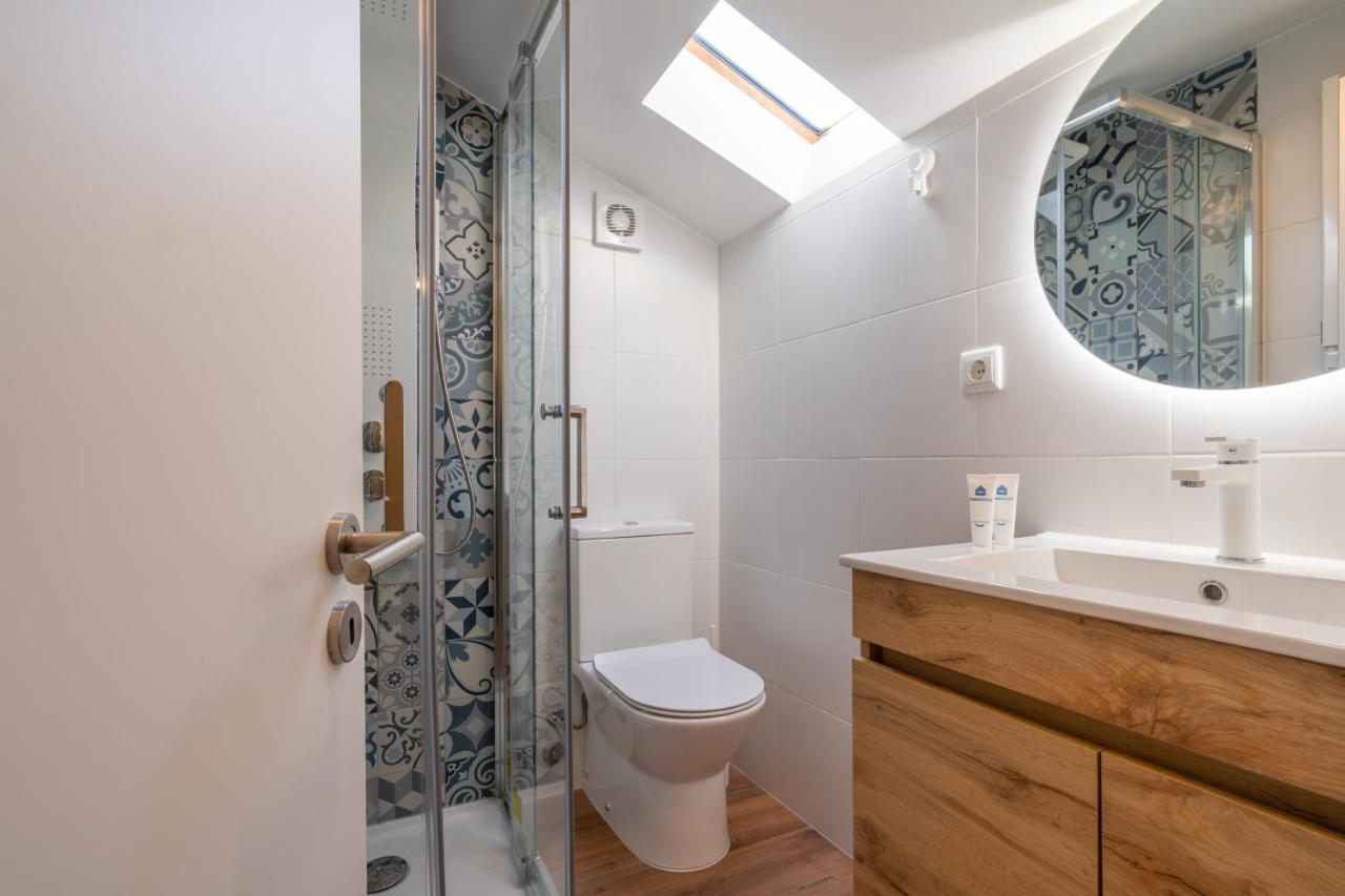 Host Wise - Fantastic Contemporary Flat W Balcony Appartement Porto Buitenkant foto