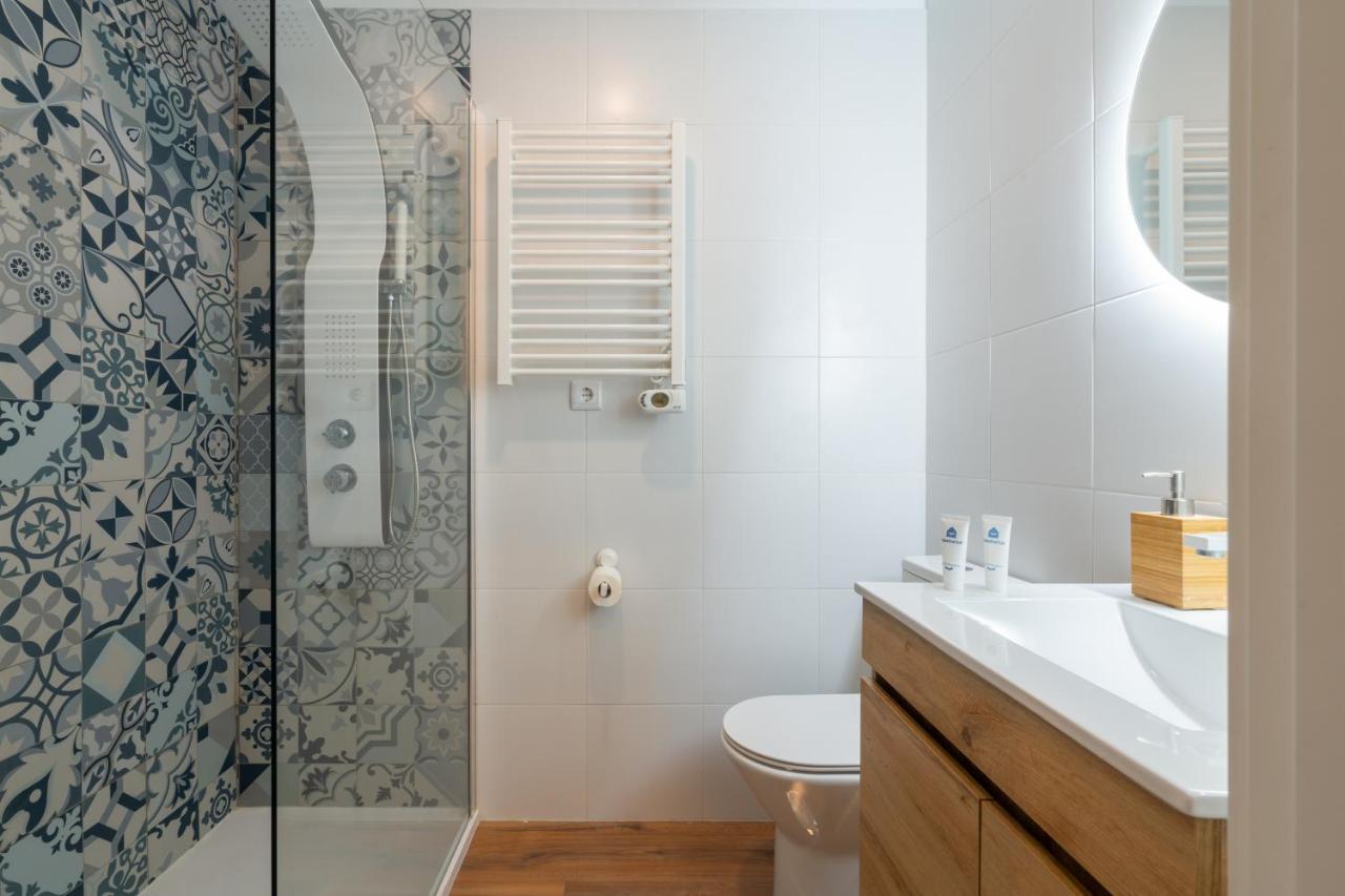 Host Wise - Fantastic Contemporary Flat W Balcony Appartement Porto Buitenkant foto